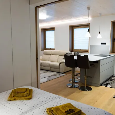 Апартаменти V22 - Premium Apartements