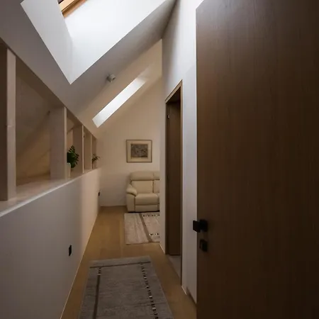 V22 - Premium Apartements Любляна