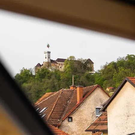 V22 - Premium Apartements 아파트