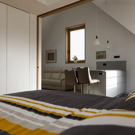 V22 - Premium Apartements Апартаменти *