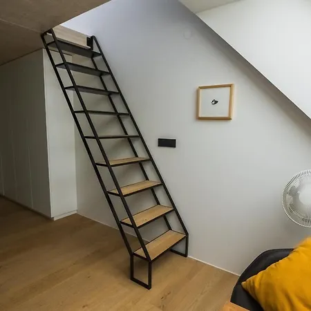 Апартаменти V22 - Premium Apartements *