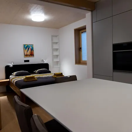 V22 - Premium Apartements * Любляна