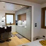 V22 - Premium Apartements *