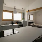Апартаменти V22 - Premium Apartements *
