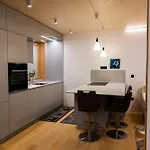 Апартаменти V22 - Premium Apartements *